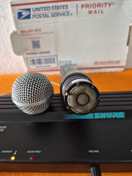 Microfon pt voce Shure  cu SM58 state impecabil
