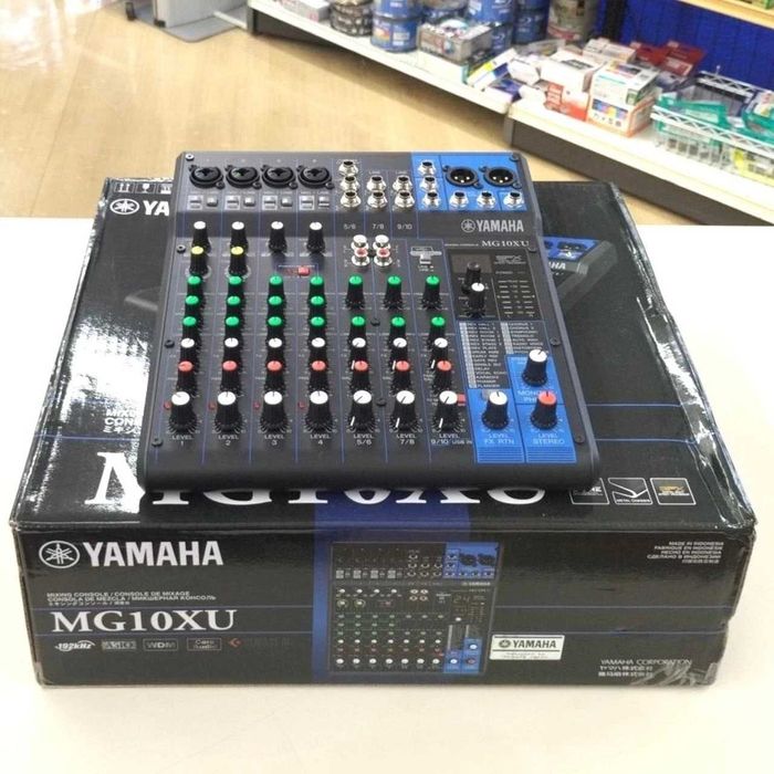Микшерный пульт Yamaha MG10