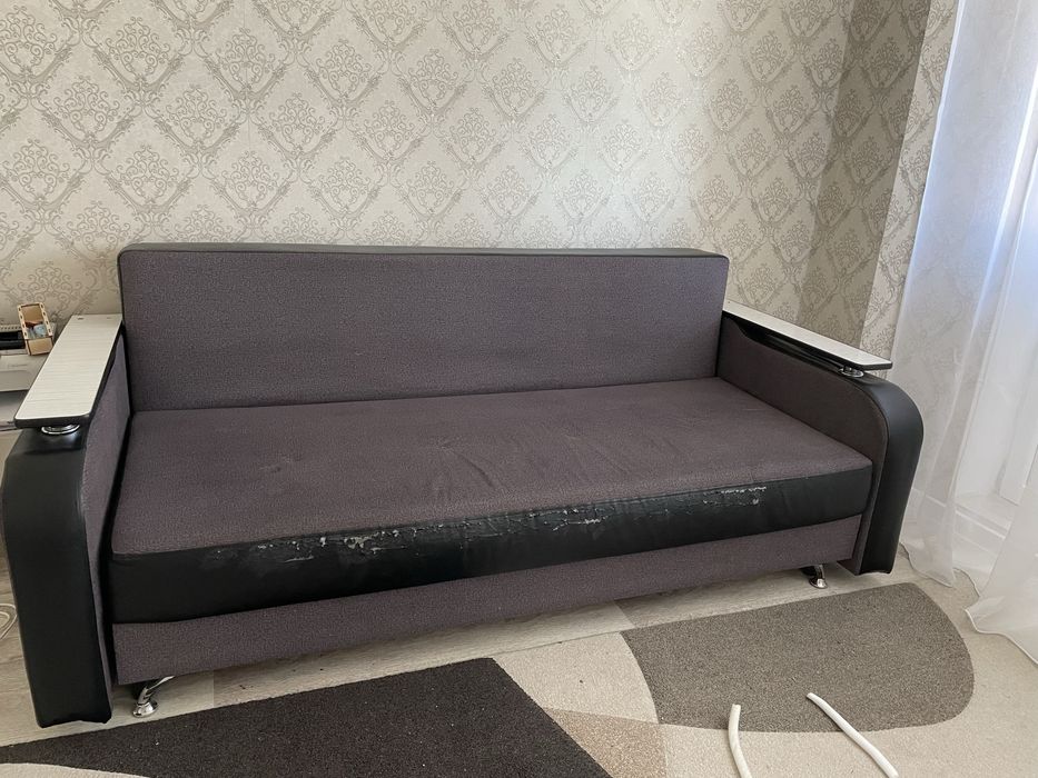 Продается диван раздвижной