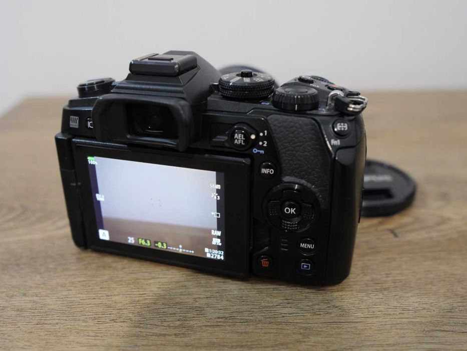 Olympus EM1 MKII kit Olympus M.Zuiko 12-40mm  f2.8 PRO