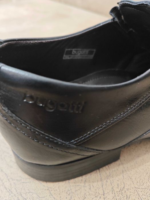 Официални черни обувки Bugatti/Бугати-43 номер