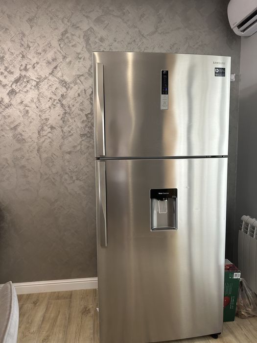 Холодильник-морозильник SAMSUNG