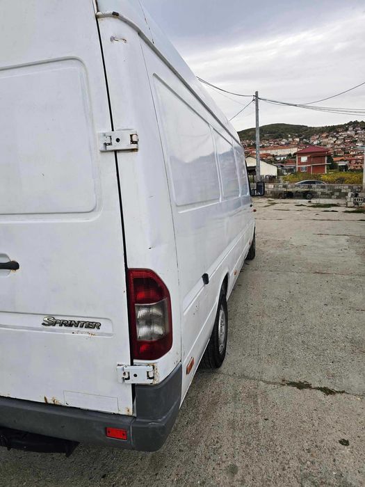 Бус 311 работи всичко