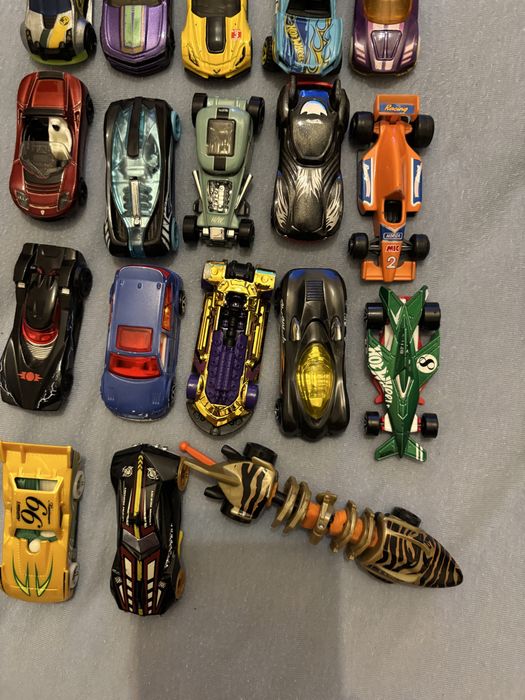 Hot Wheels колички и писта