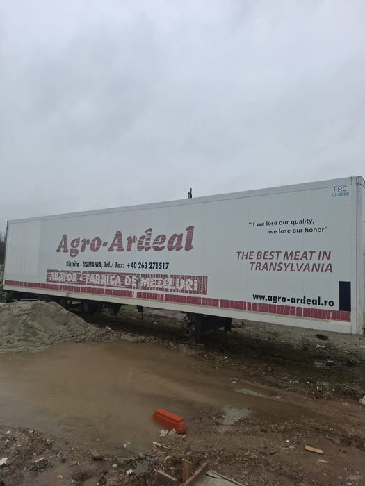 Vând cub TIR izoterm