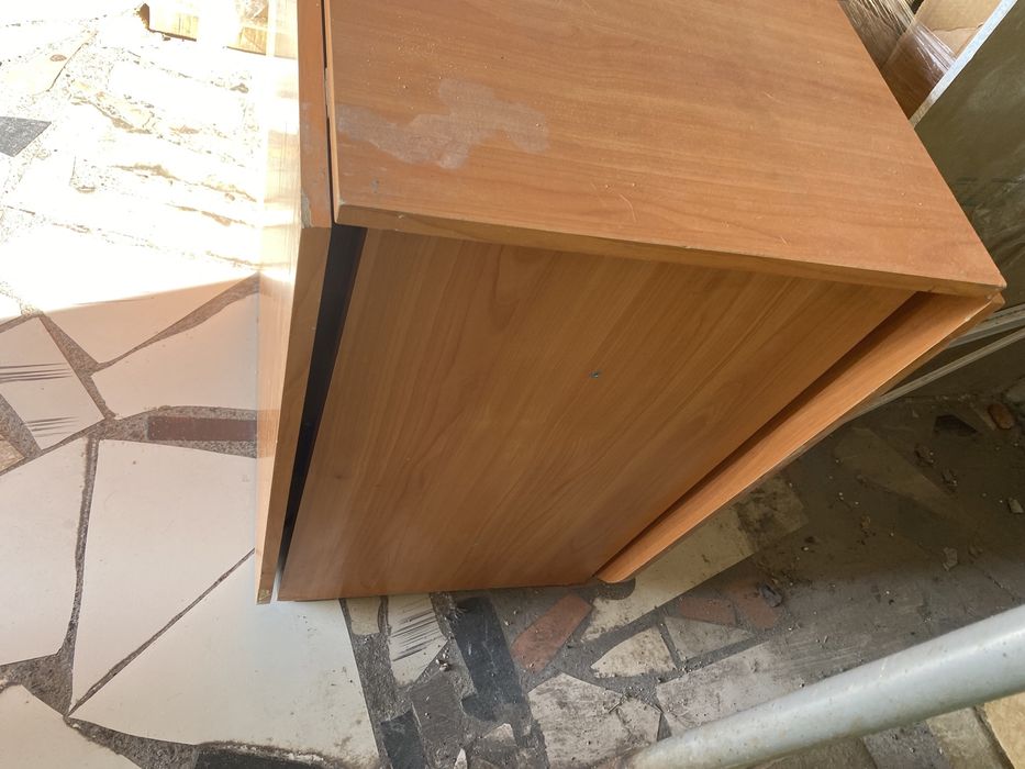 Продам стол раздвижной, обычный стол