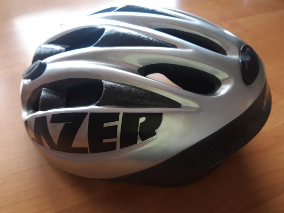 Каска за велосипед- LAZER,