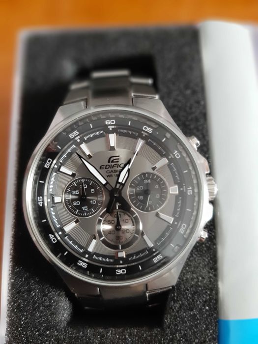 Ceas Barbatesc Casio Edifice bun pentru cadou de sarbatori