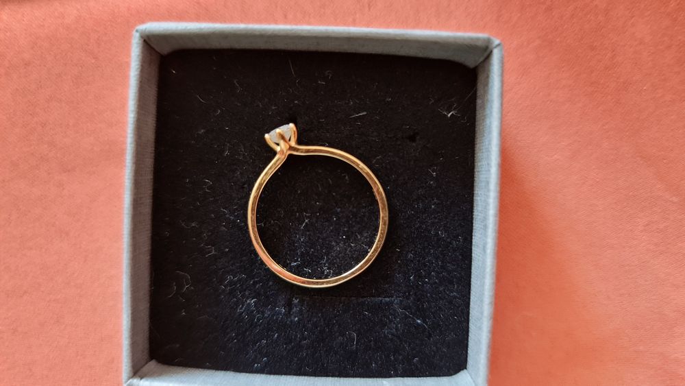 Inel logodna din aur galben 18k cu diamant