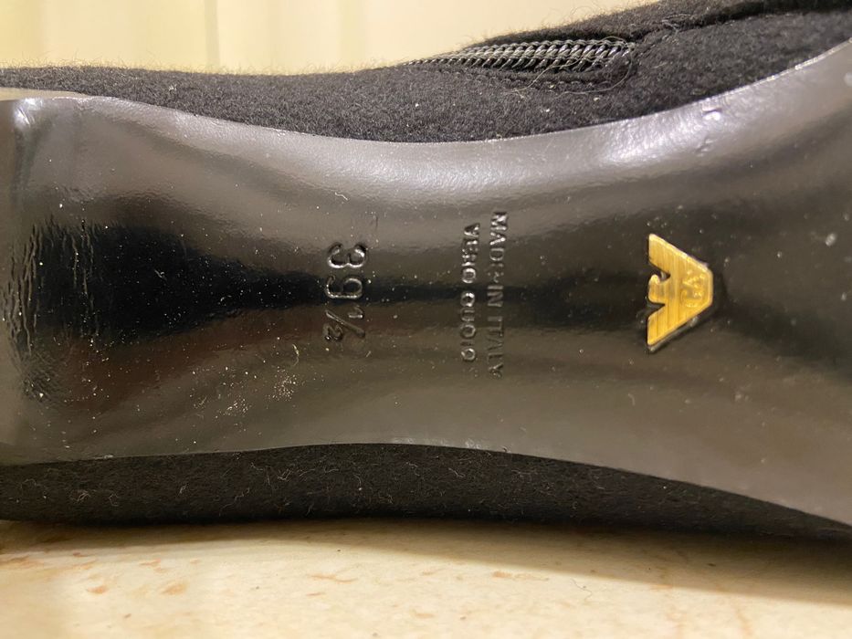 Armani обувки с ток 39 н