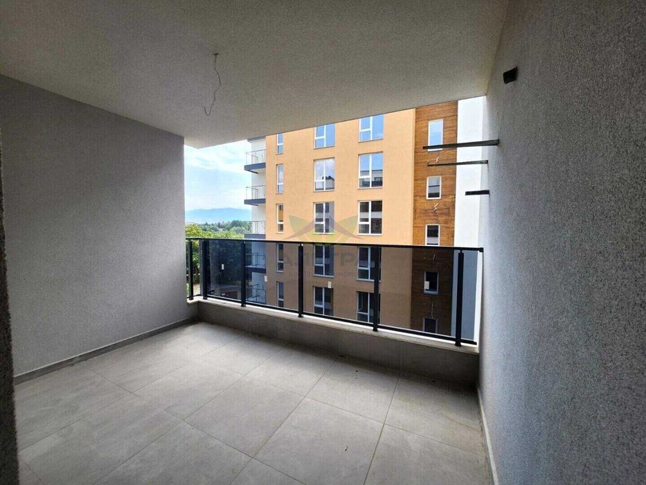 Продава се Двустаен апартамент в Пазарджик, Център - 81 кв.м за 852 €/кв.м - Снимка #2