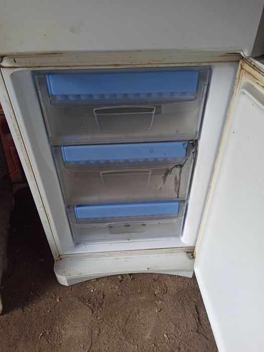 Хладилник INDESIT