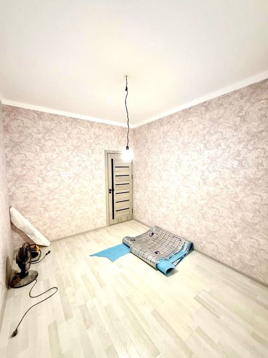 Яшнабад улица Иззат Новостройке продается квартира  2/2/8  42м2