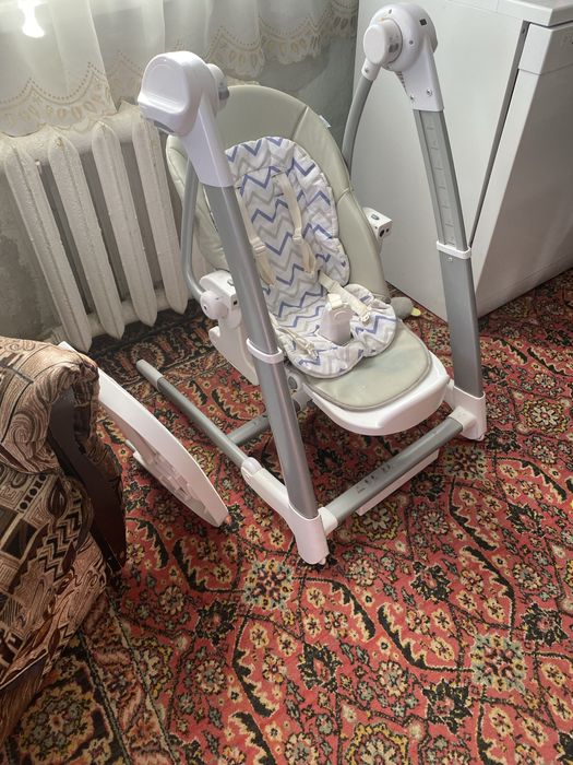 Стульчик для кормления с рождения