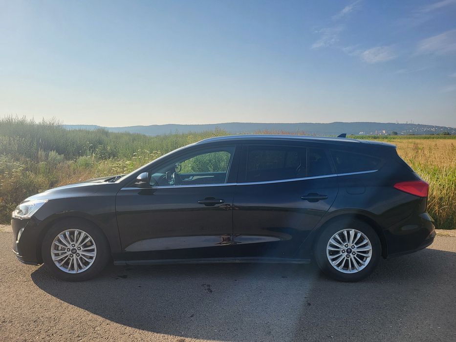 Ford Focus MK4 1.5EcoBoost 120 CP, cutie automată