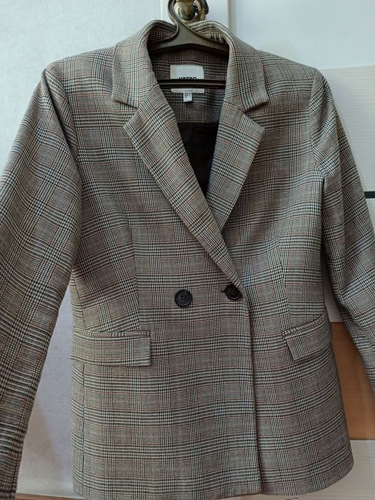 Продам пиджаки в отл состоянии