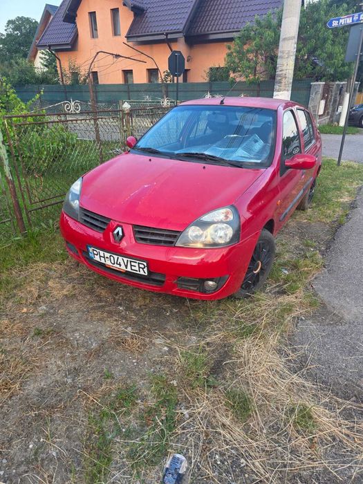 RENAULT Clio 2005