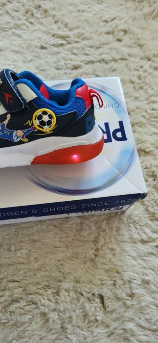 Детски led маратонки Primigi 27н.