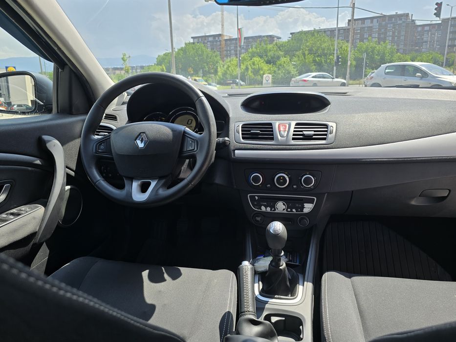 Лек автомобил Рено Меган( Renault Megane) 1.6 2009г бензин/газ