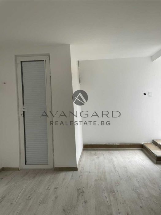 оф.22522 Офис до Тримонциум