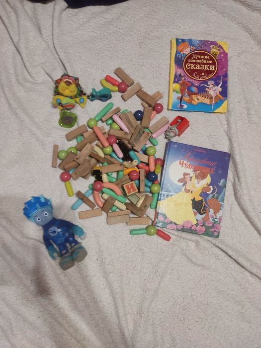 Самые разные игрушки за 1990