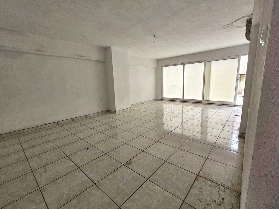 ПРОДАВА се офис 100 кв.м в Агиос Йоанис Кавала (код 4481)