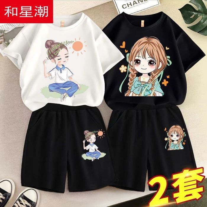 Продам летний детский костюм