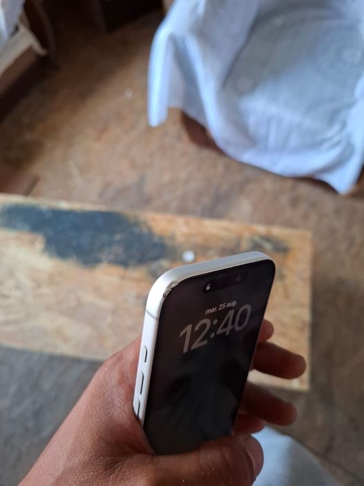 Vand iphone 17 pro silver