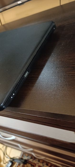 Продавам HP Laptop 15-bs0xx