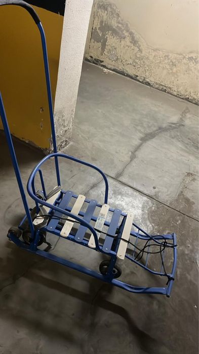 Детские санки с колесиками