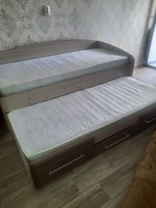 Продам двухъярусную кровать