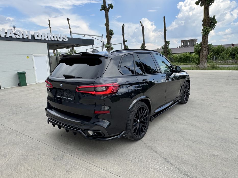 Bmw X5 Laser/Maxton/Ventilatie/Suspensie/Webasto/Pano/Keyless/Swarosky/Head up/distronic/Jante 22