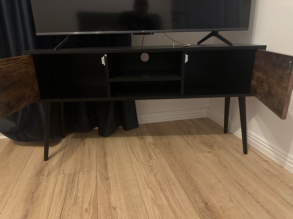 Comoda televizor / TV