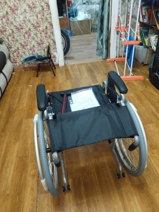 Коляска для инвалидов