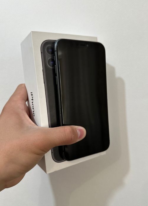 iPhone 11 (128 ГБ, АКБ - 70%).