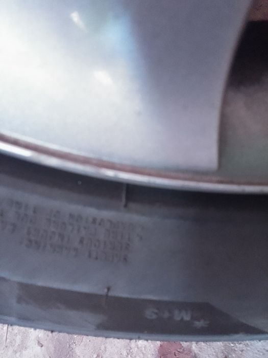 Set 4 cauciucuri de iarna Aeolus pentru VW New Beetle,195 65/15 folosite un sezon stare foarte bună