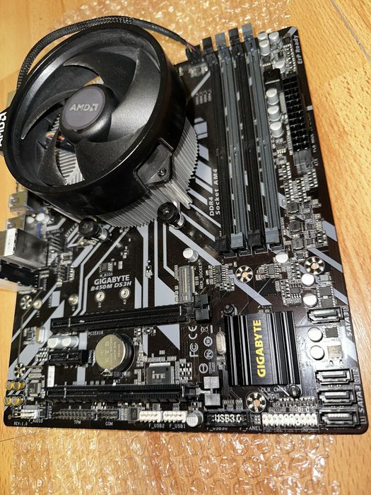 Kit placa de baza cu procesor si cooler i5 10400f si ryzen 3 3200g