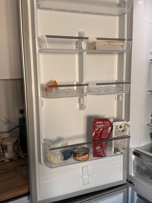 Продам холодильник