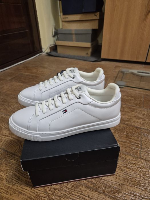 Tommy Hilfiger mărimea 40