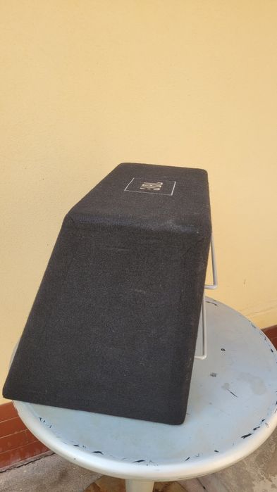 Subwoofer auto JBL 1100 Wati + statie