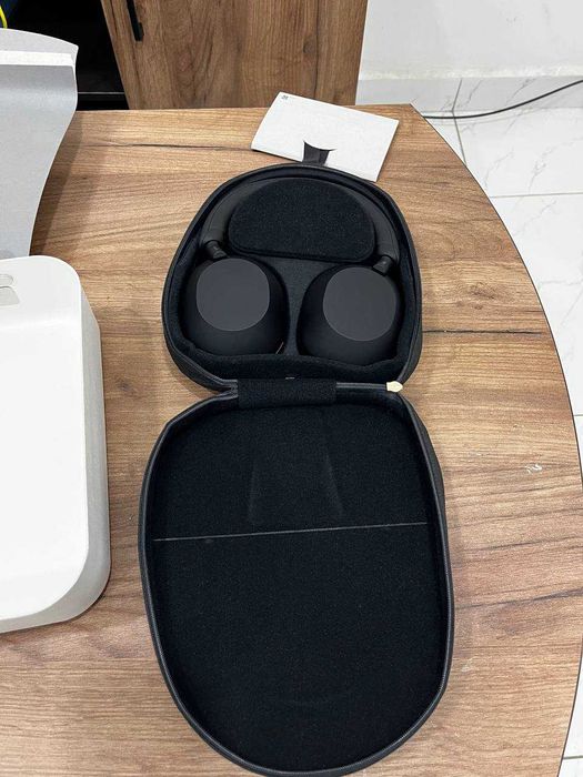 Наушники Sony WH-1000XM5 Состояние как новое