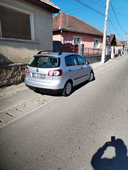 Vând schimb vw Golf 5 plus 1.9 Tdi cp 105
