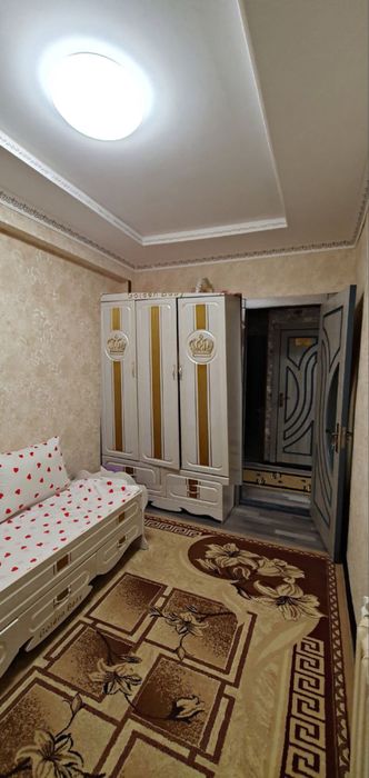 4-etaj uy sotladi 70.5kvm