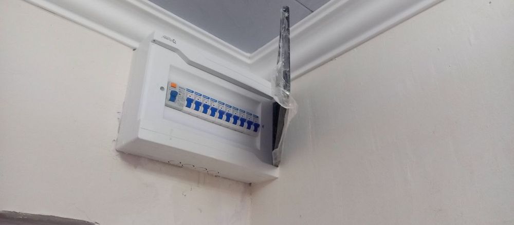 Ремонт квартир электрика сантехника