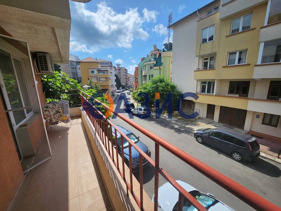 Продава се Двустаен апартамент в Свети Влас - 74 кв.м за 973 €/кв.м - Снимка #2