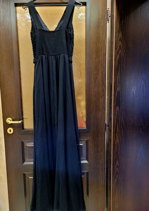 Дълга, официална рокля