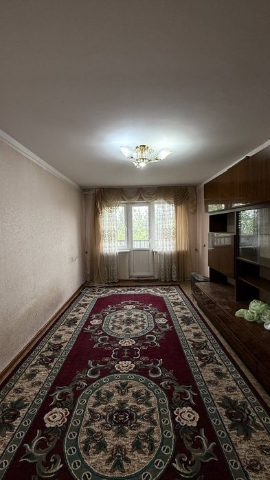 Oybekda 3 xonalik uy 4 xona qilingan/3-х комнатная переделанная в 4-х