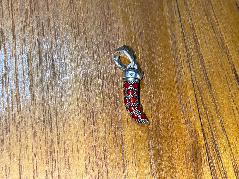 Талисмани , гривна, колие Пандора