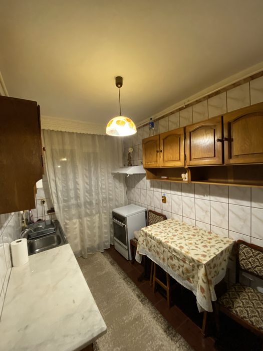 Inchiriez apartament in Mun. Campulung, d sponibil cu 30 martie