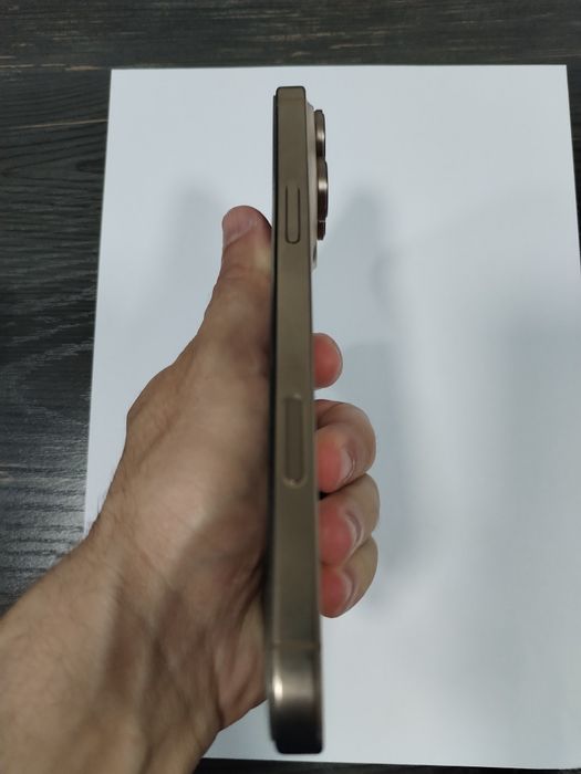 IPhone 16 pro Max.  Sim +esim imey 2+. Ideal ozimni telefonim